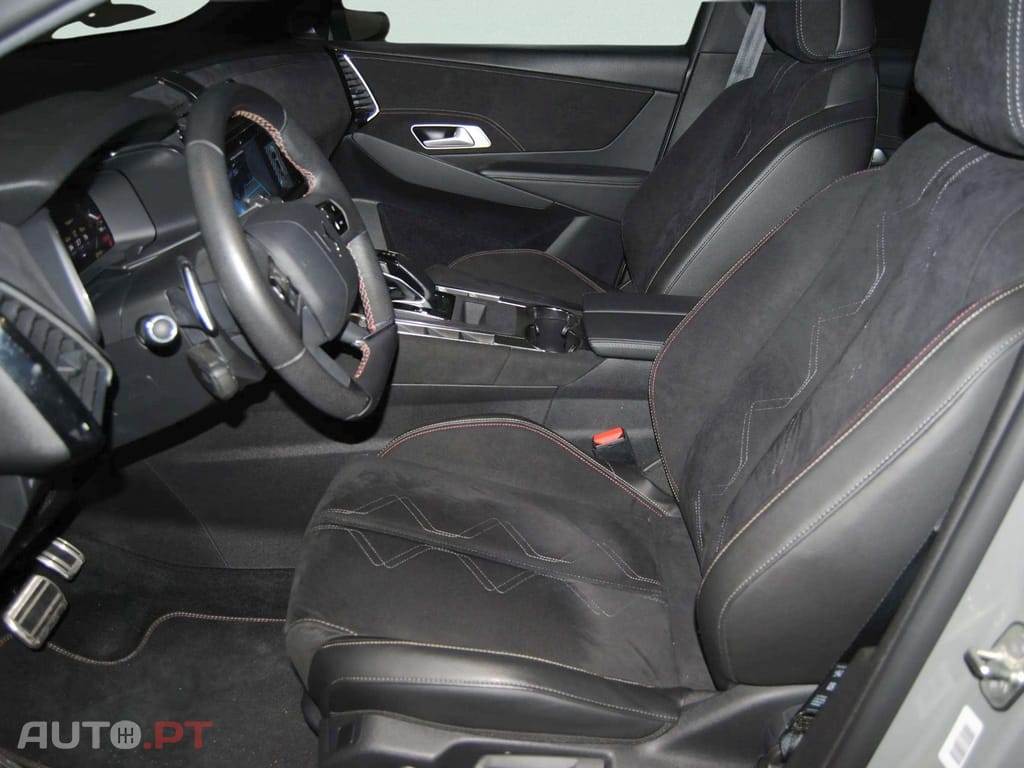 DS DS7 E-Tense Performance Line