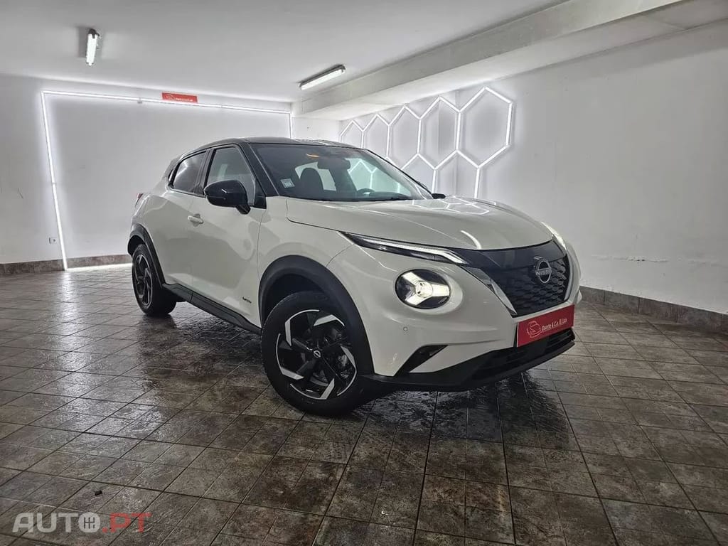 Nissan Juke 1.6 Hybrid N-Design Black