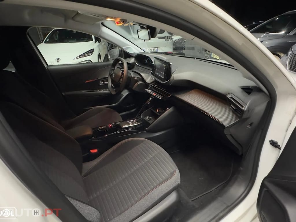 Peugeot E-208 Active Pack