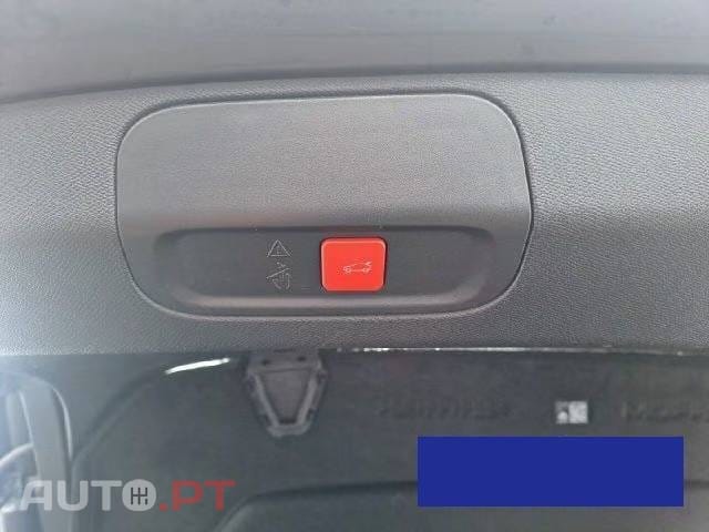 Peugeot 408 1.6 Hybrid First Edition