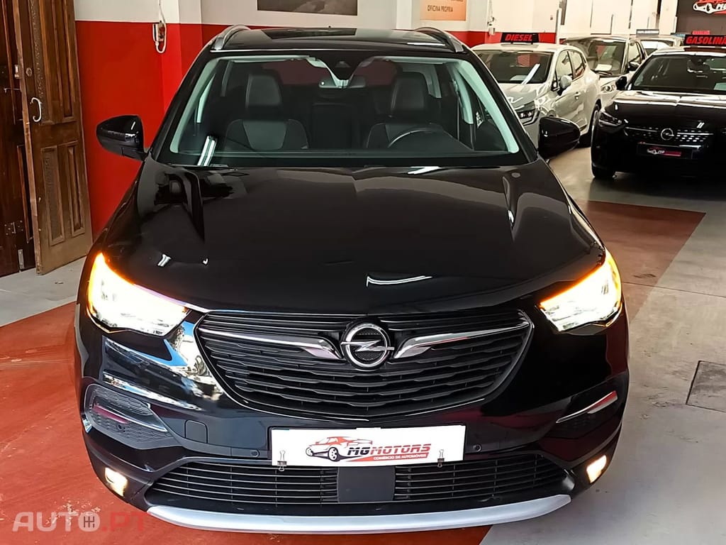 Opel Grandland (X) 1.5 CDTI Design & Tech