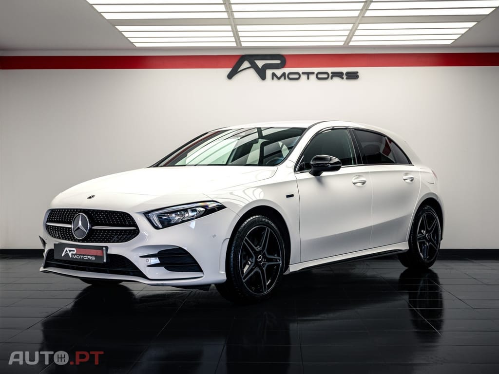 Mercedes-Benz A 250 e AMG Line