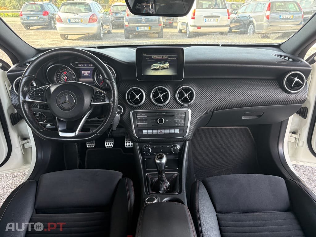 Mercedes-Benz A 180 d AMG Line