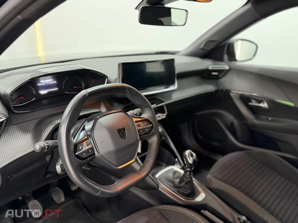 Peugeot 2008 1.2 PureTech Active