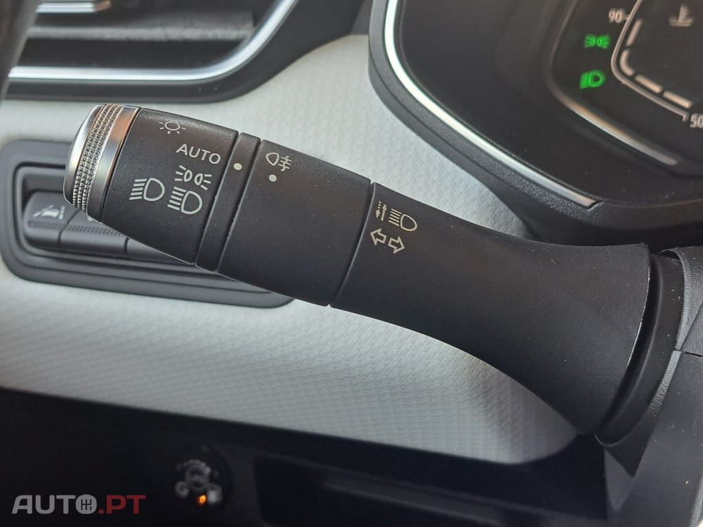 Renault Clio 1.0 TCe Intens Bi-Fuel