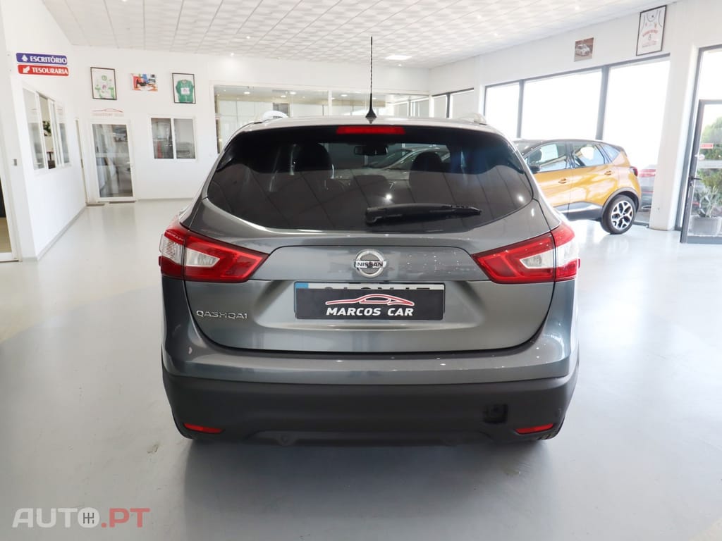 Nissan Qashqai 1.5 dCi N-Connecta 18