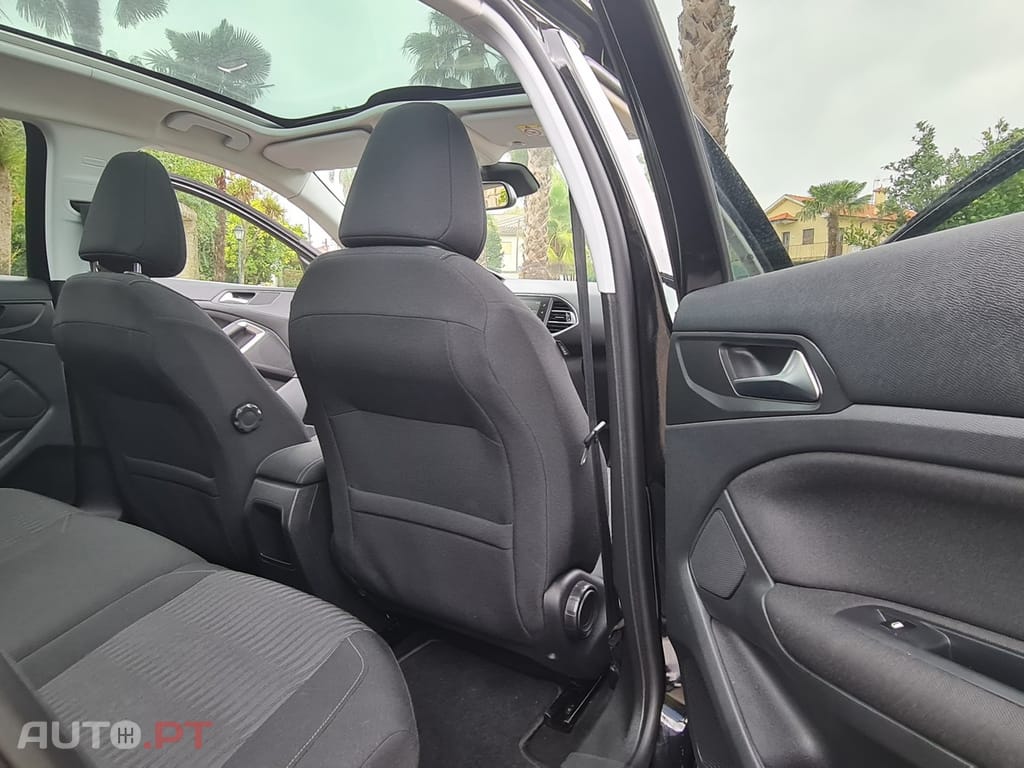 Peugeot 308 1.6 BlueHDi Allure J17