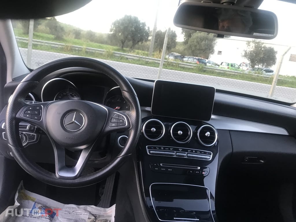 Mercedes-Benz C 300 BlueTEC Hybrid Avantgarde