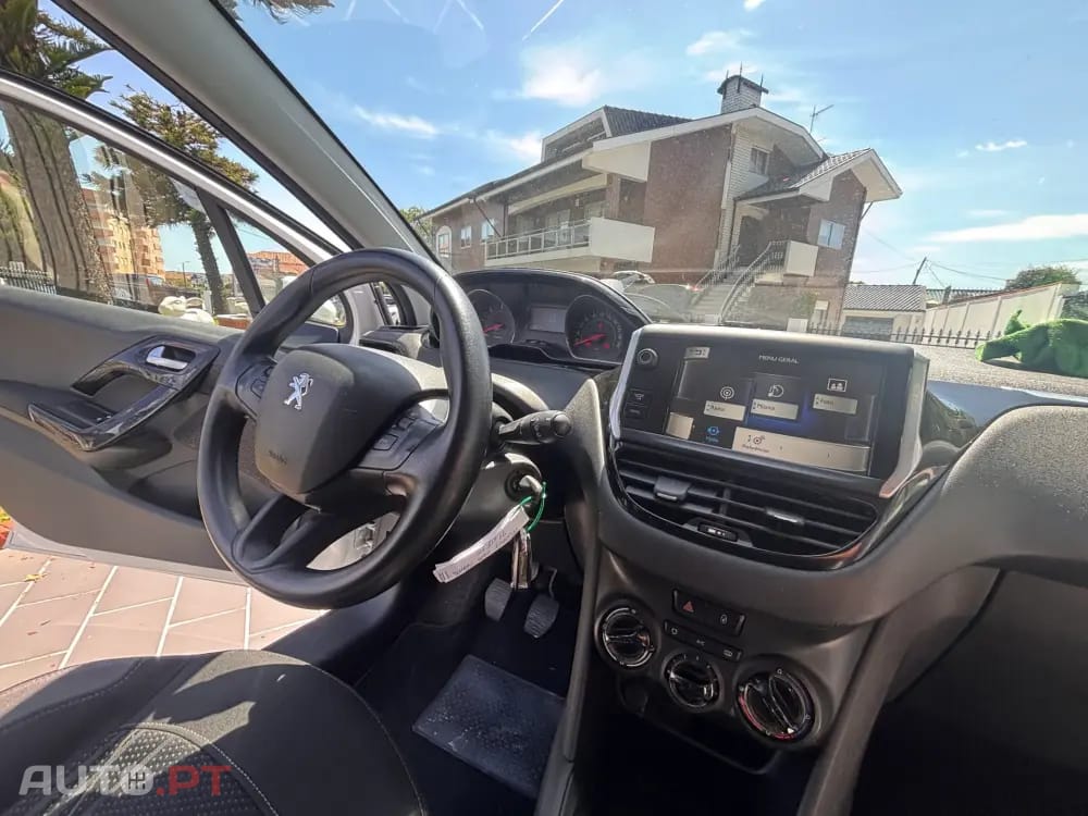 Peugeot 208 1.4 HDi Allure