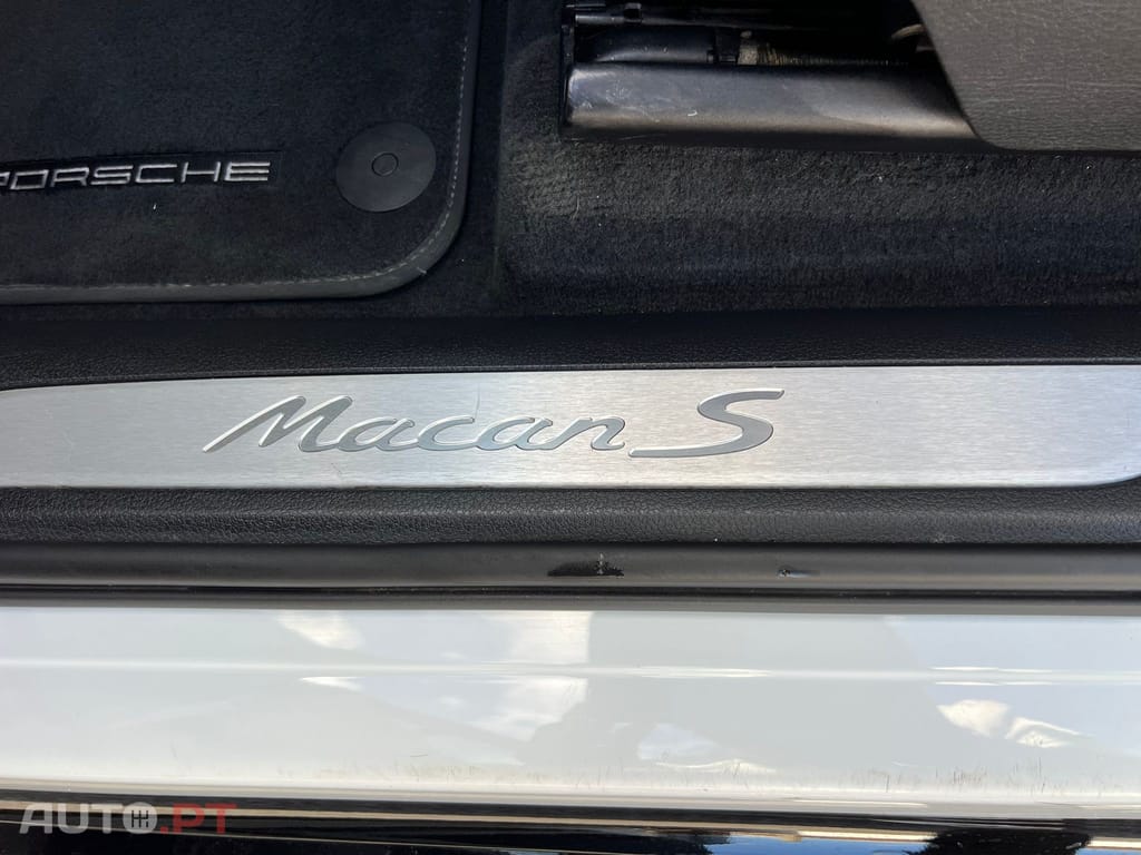 Porsche Macan S