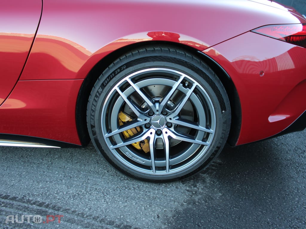 Mercedes-Benz SL 63 AMG 4MATIC+