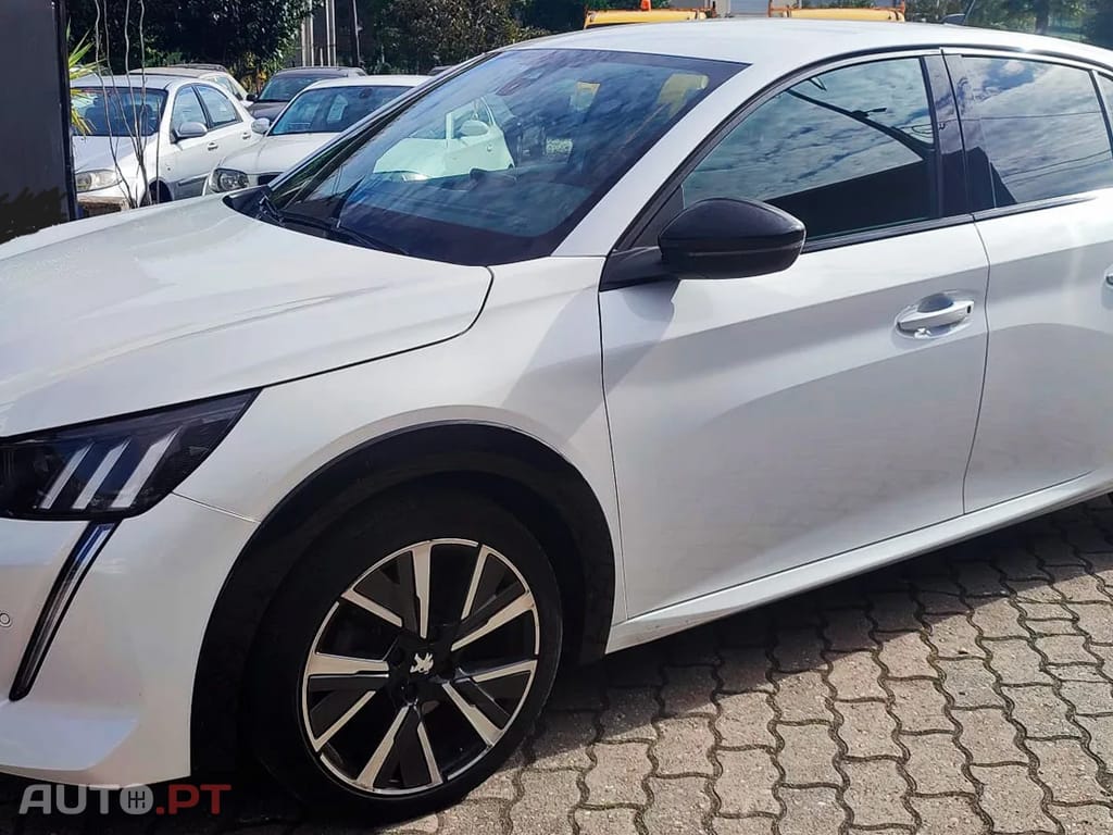 Peugeot 208 GT LINE