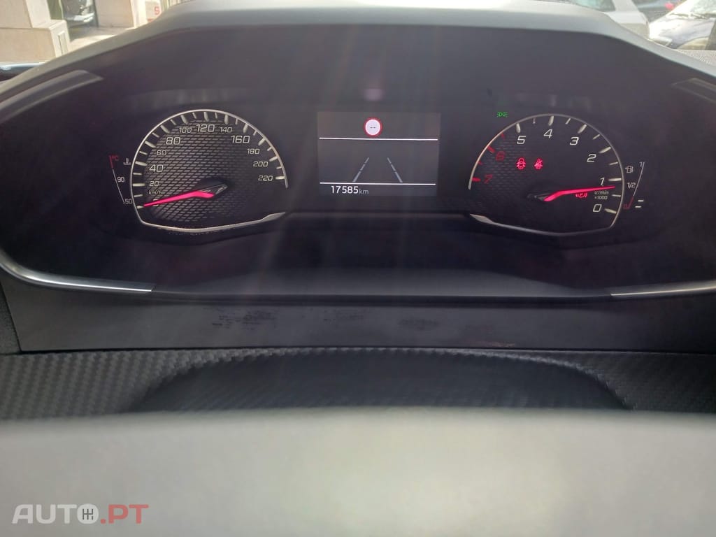 Peugeot 2008 1.2 PureTech Style