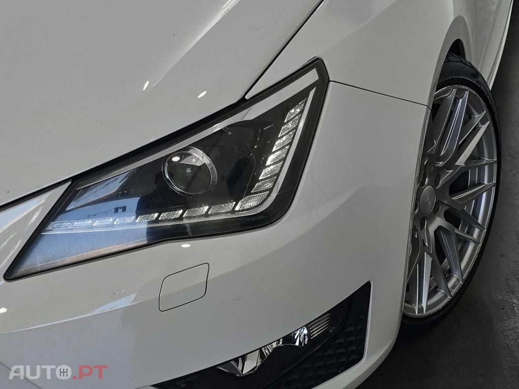SEAT Ibiza 1.2 TSI FR — fotografia 18