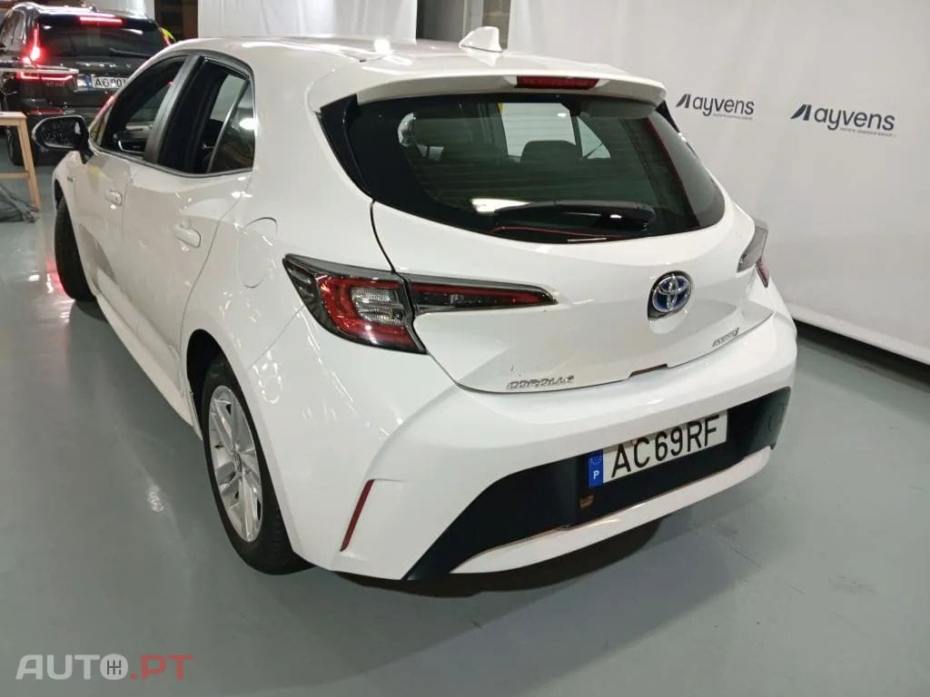 Toyota Corolla 1.8 Hybrid Comfort