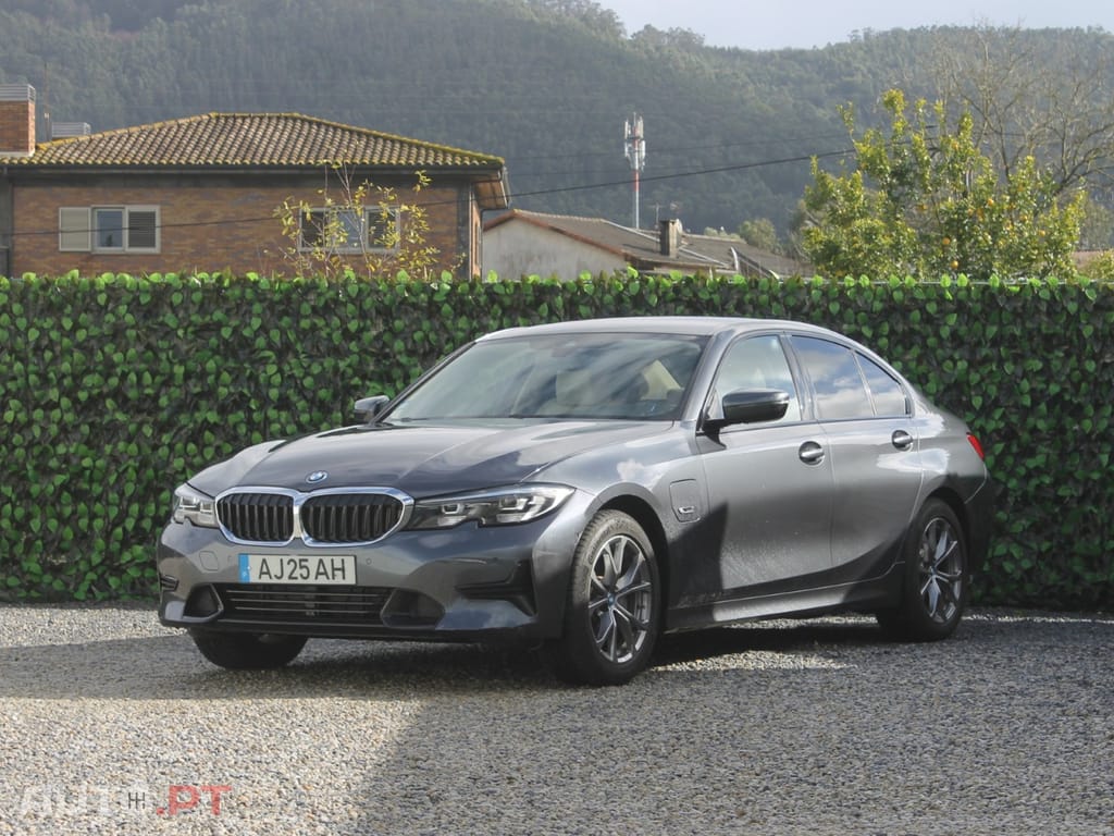 BMW 320 e Line Sport Auto