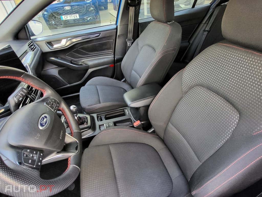 Ford Focus SW 1.0 EcoBoost MHEV ST-Line X