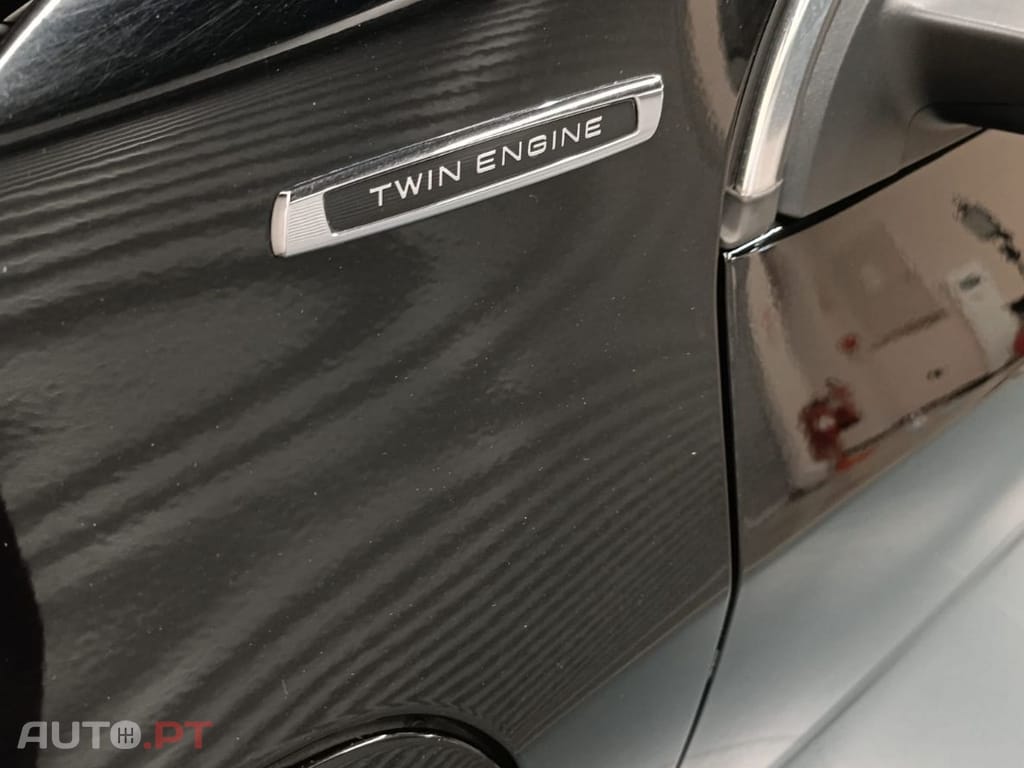 Volvo V60 2.4 D D6 Twin Engine Hibrid plug-in