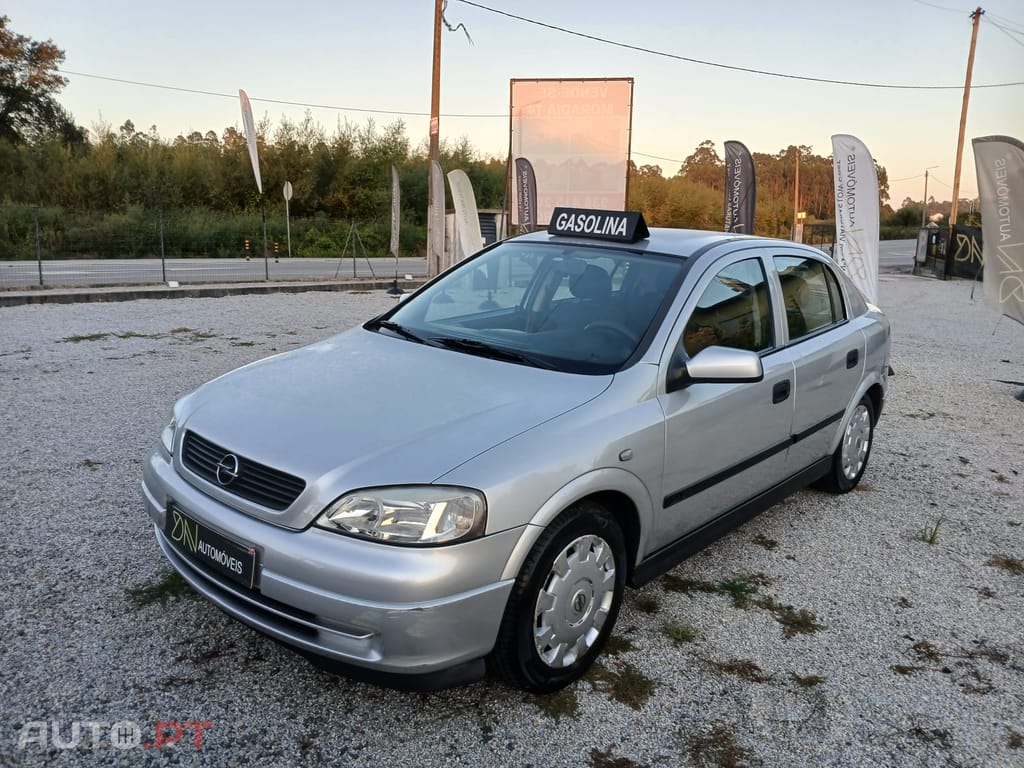 Opel Astra 1.4 Club