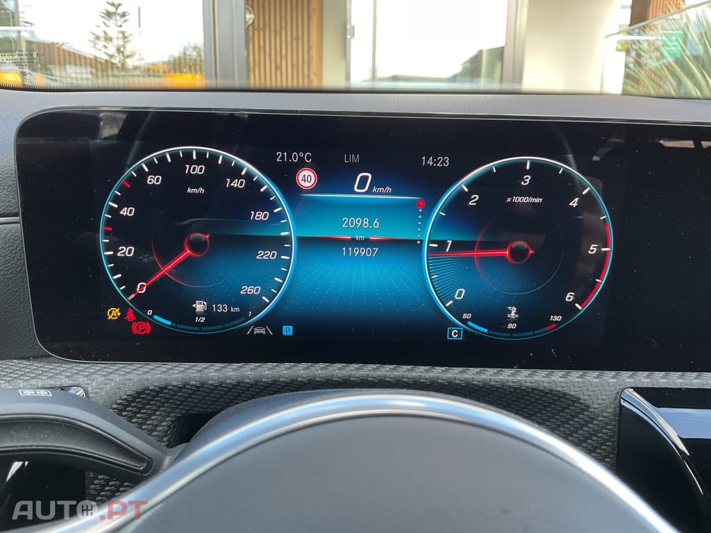 Mercedes-Benz CLA 180 d Shooting Brake Business Solutions