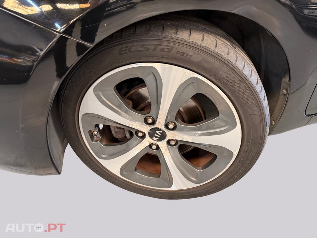 Kia Carens 1,7d 7L