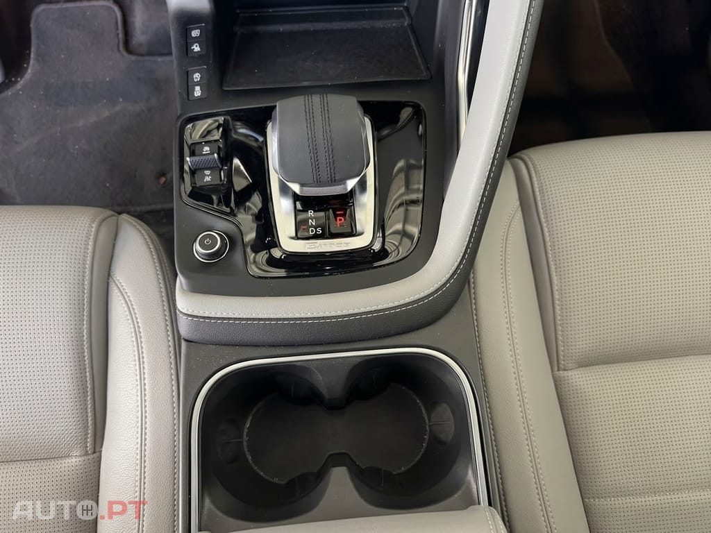 Jaguar E-Pace 1.5 P300e R-Dynamic HSE AWD Aut.