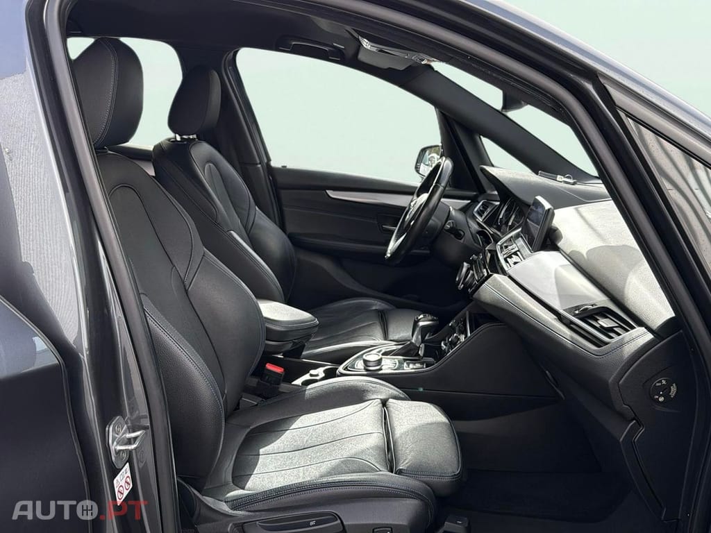 BMW 225 e xDrive Pack Desportivo M