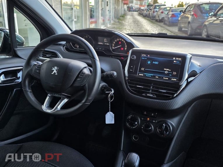 Peugeot 208 1.2 PureTech Style