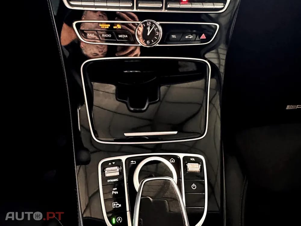 Mercedes-Benz E 220 d AMG Line