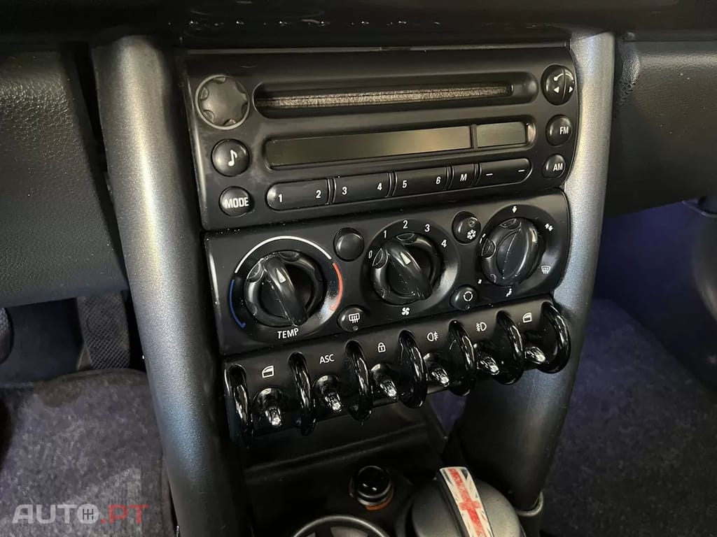 MINI Cooper One 1.4 D