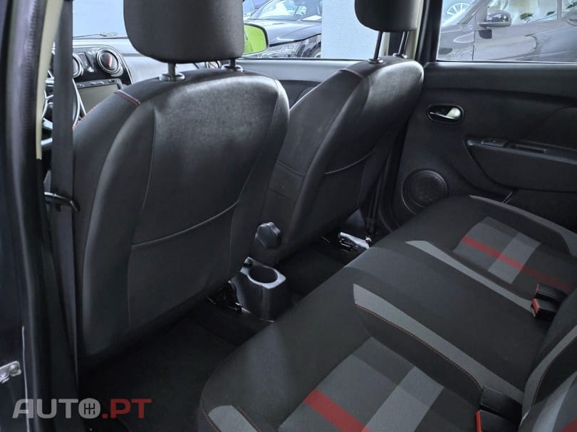 Dacia Logan MCV 0.9 TCe SL Adventure Bi-Fuel — fotografia 15