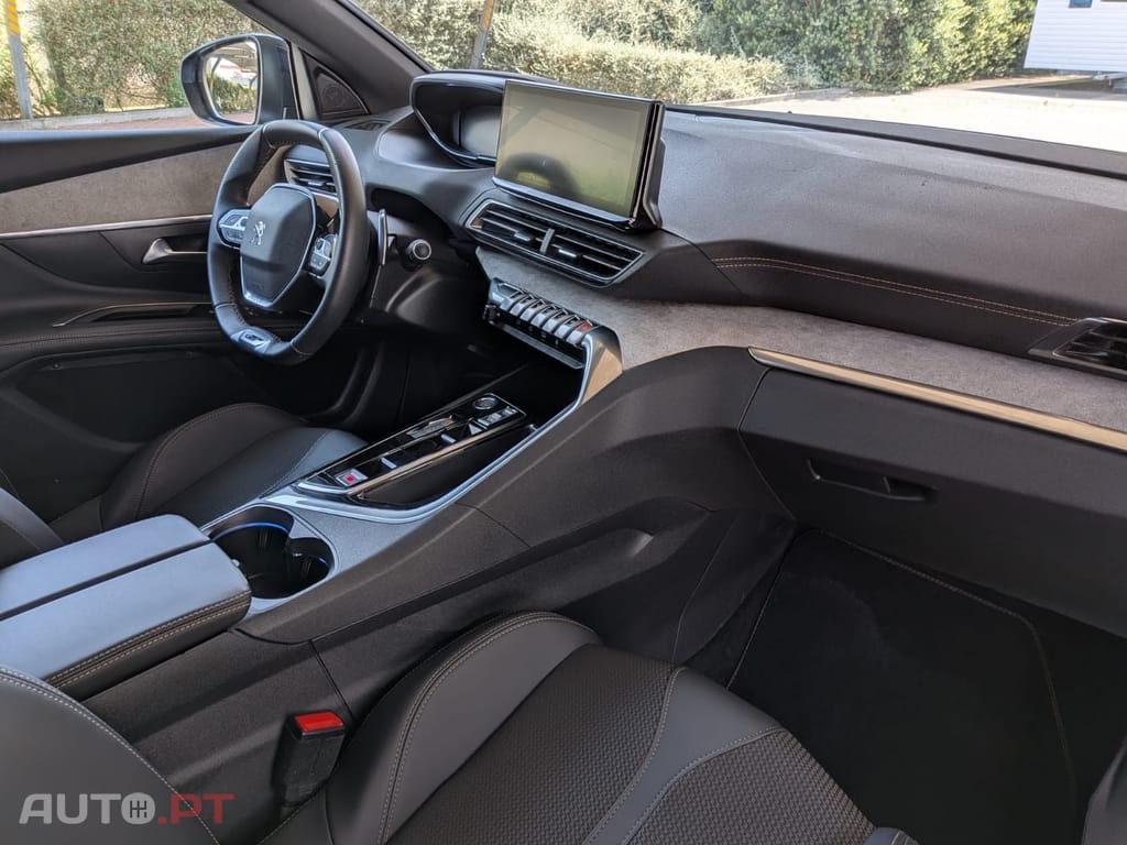 Peugeot 5008 1.2 PureTech GT EAT8