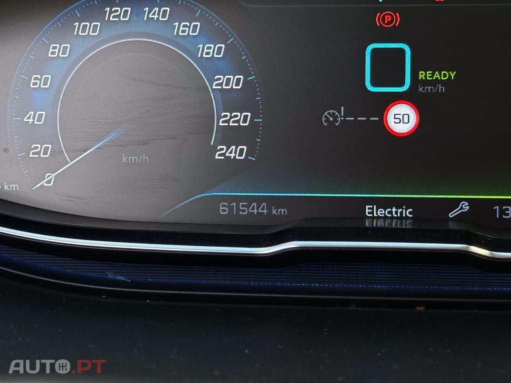 Peugeot 3008 1.6 Hybrid Allure e-EAT8