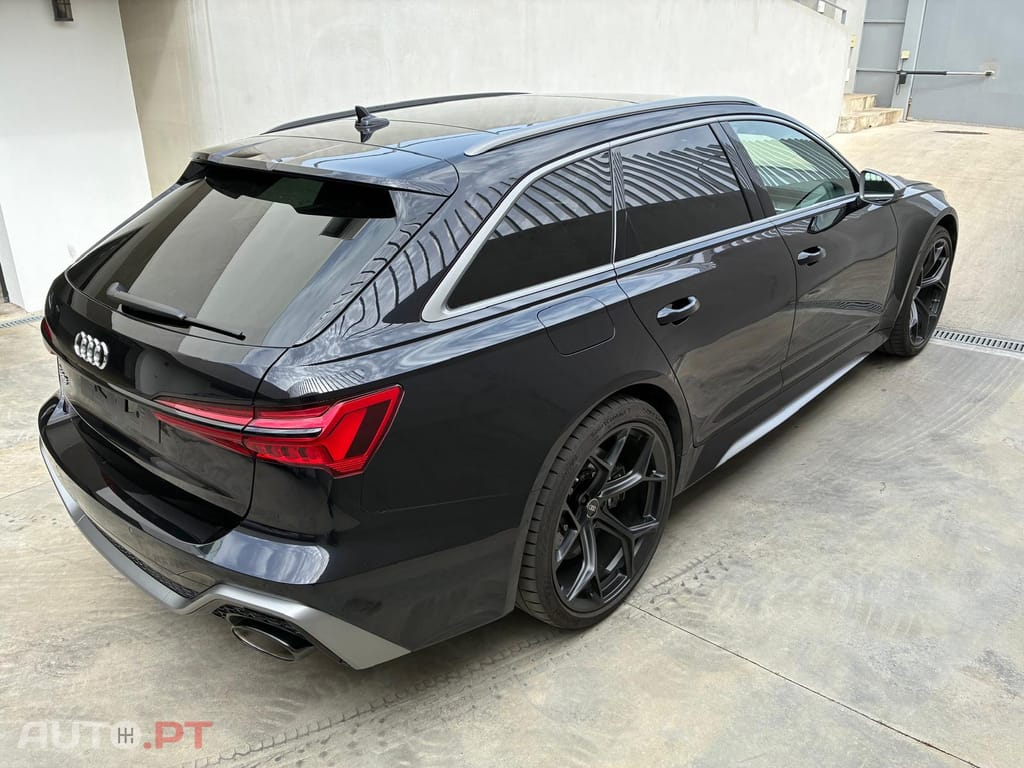 Audi RS6 Avant 4.0 TFSI Performance quattro Tiptronic