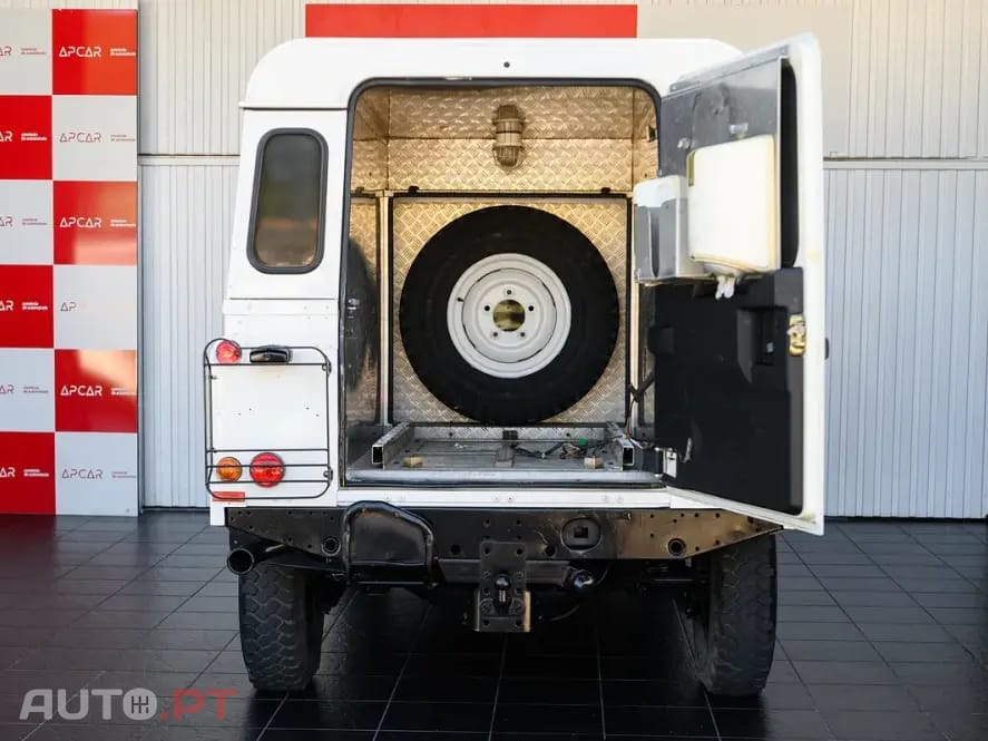 Land Rover Defender 90 2.5 Td5 E