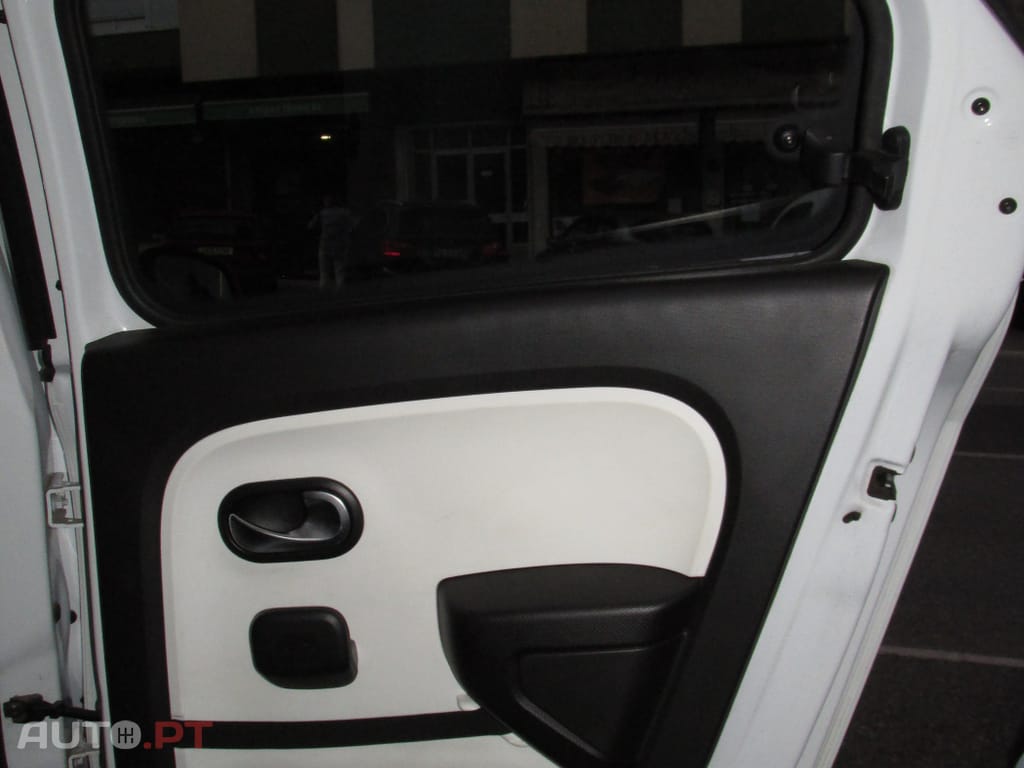 Renault Twingo 0.9 TCe Le Coq Sportif
