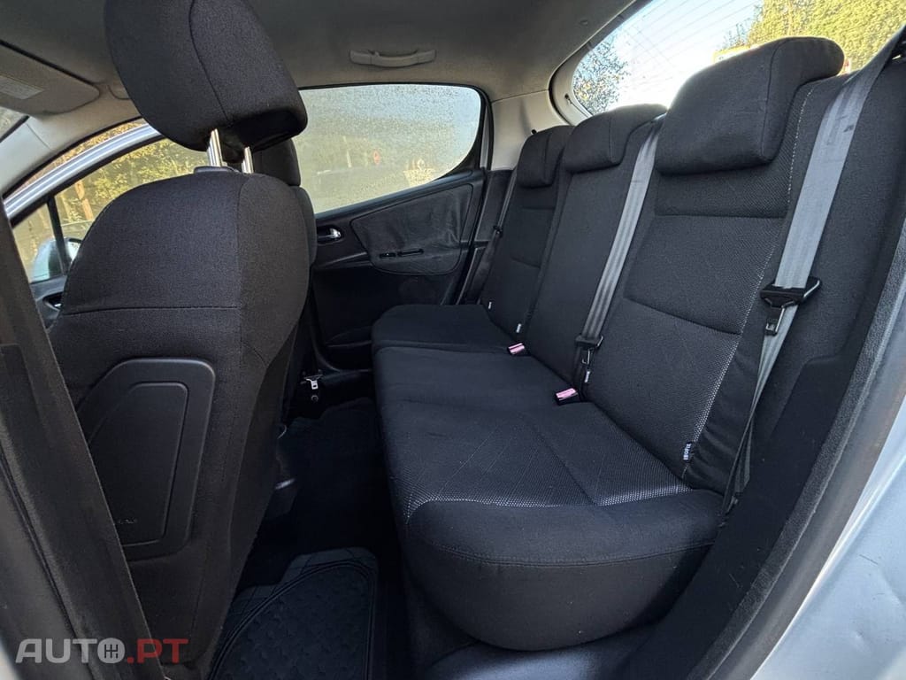 Peugeot 207 1.6 HDI 109cv