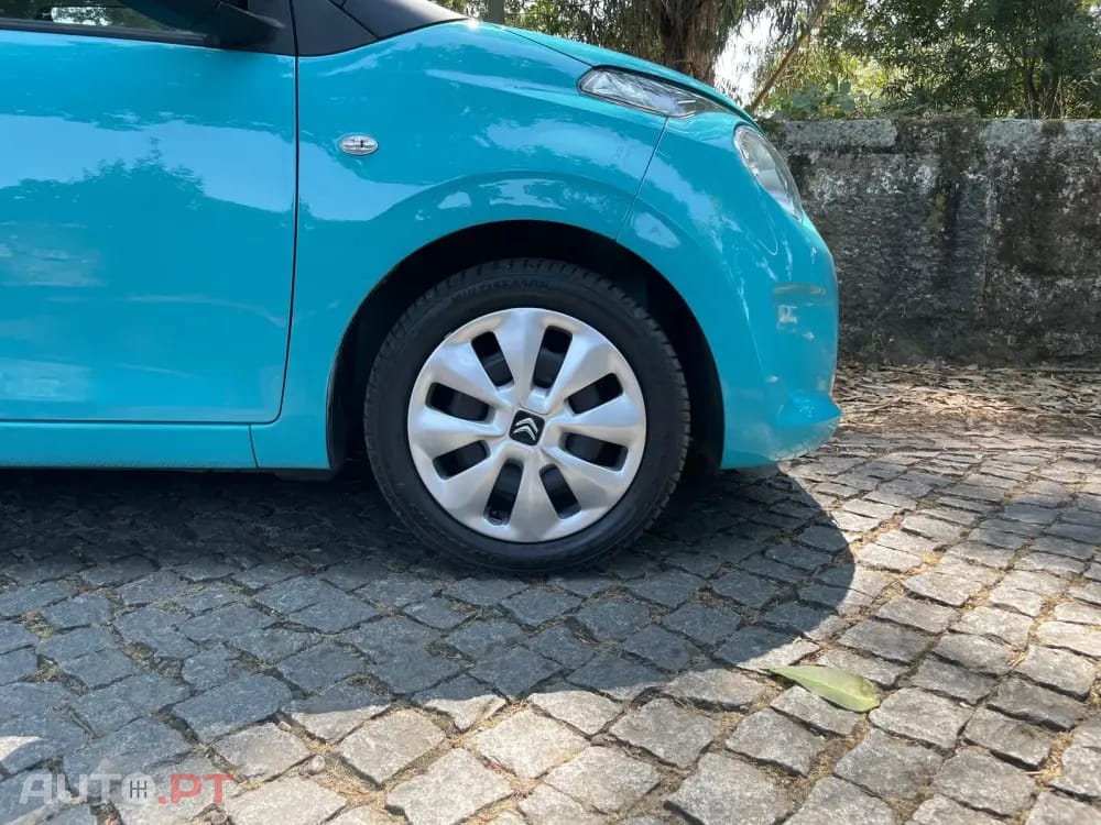 Citroen C1 1.2 VTi Shine