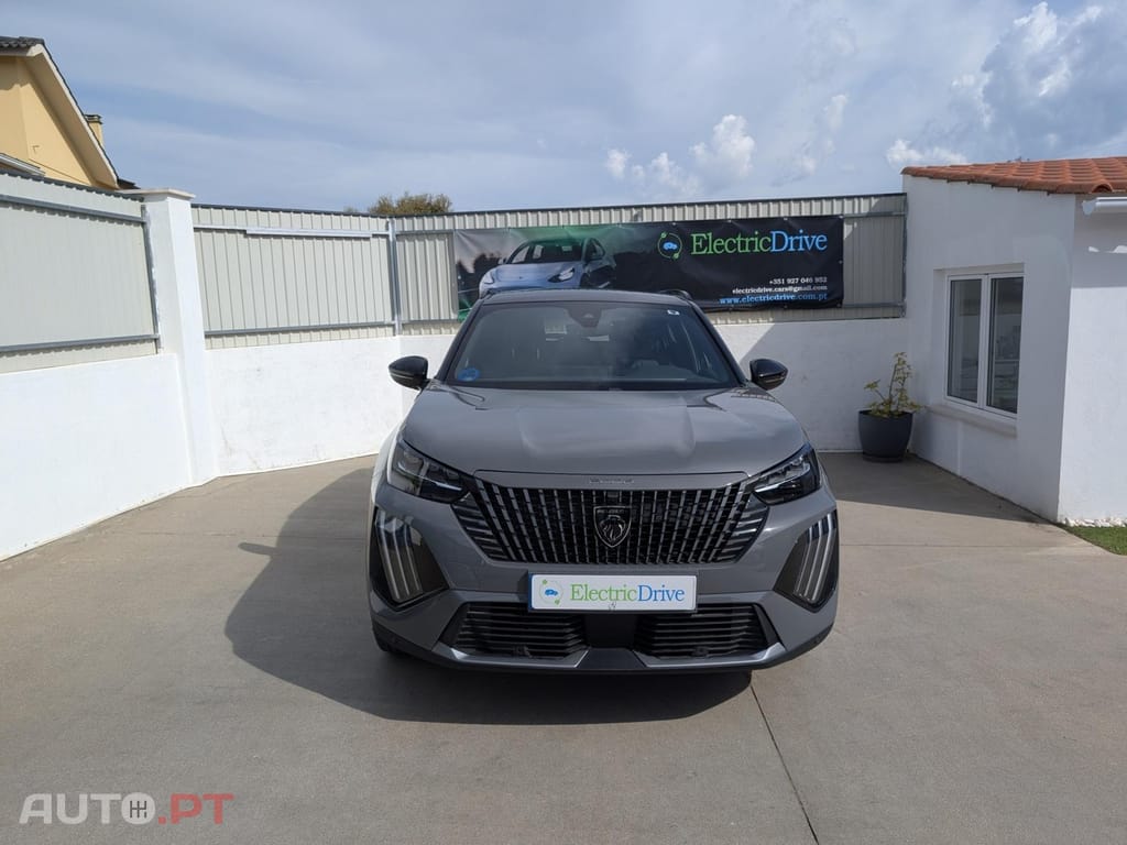 Peugeot E-2008 54 kWh GT