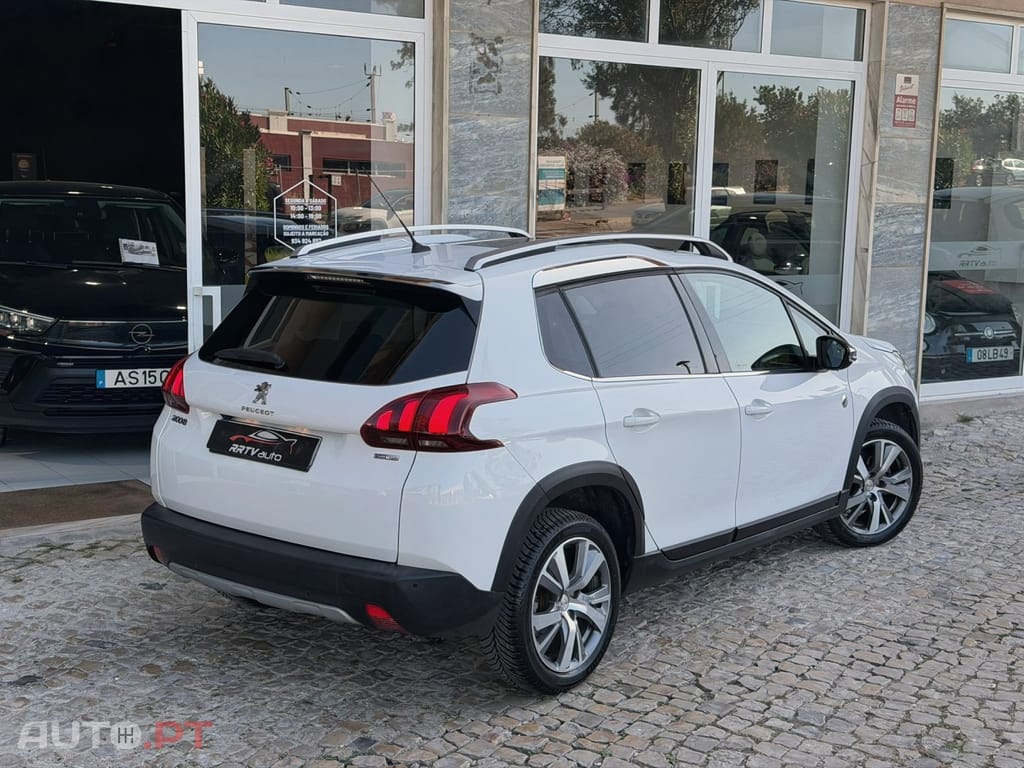 Peugeot 2008 1.2 PureTech Crossway EAT6