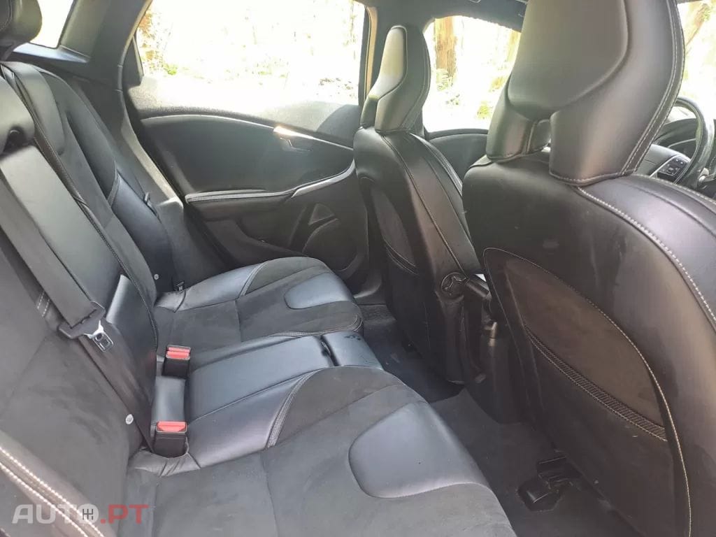 Volvo V40 1.6 D2 R-Design