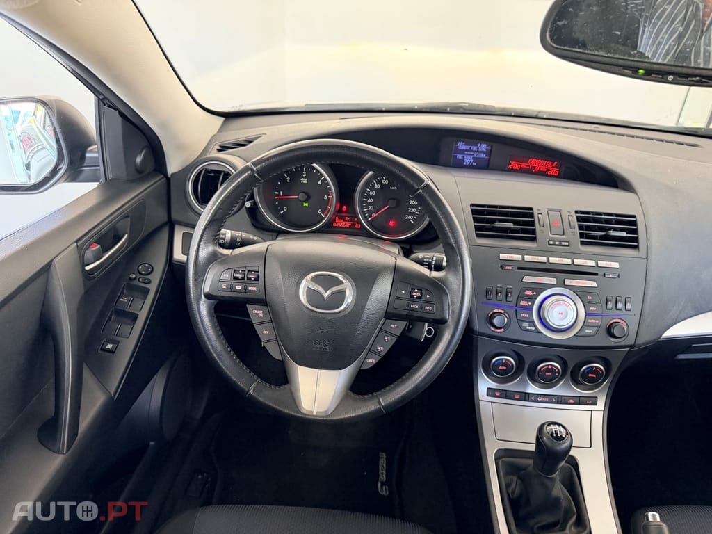 Mazda 3 MZ-CD 1.6 Exclusive Plus — fotografia 15