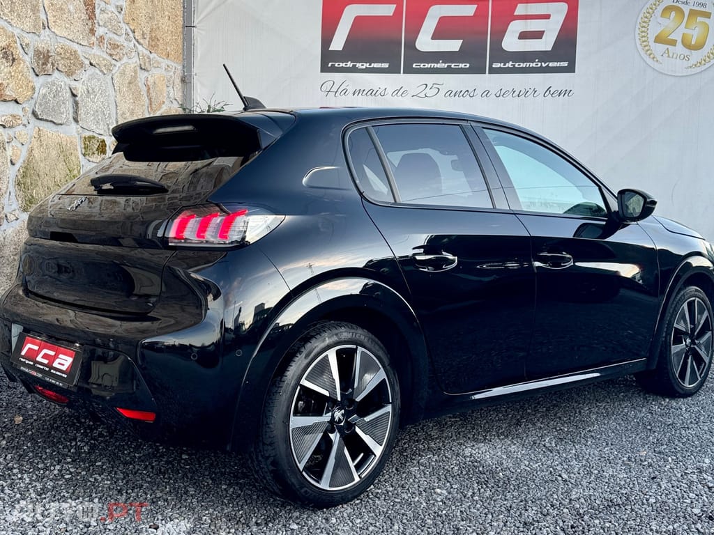 Peugeot E-208 50 kWh GT Line