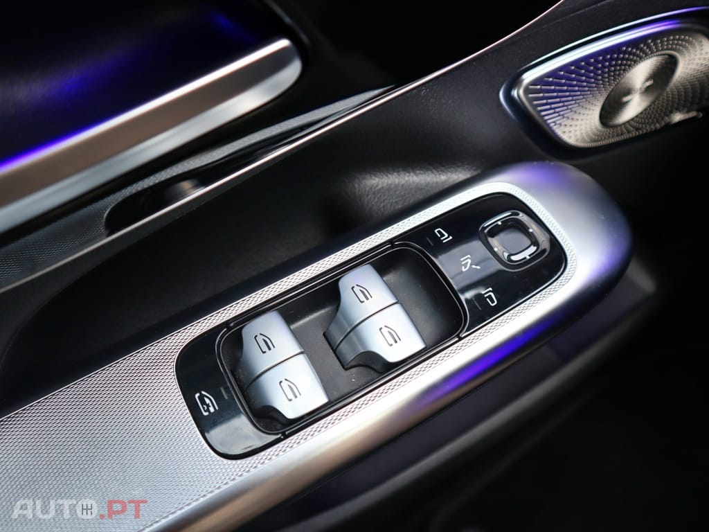 Mercedes-Benz EQE 300 AMG Line