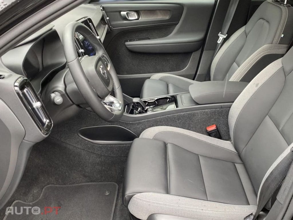 Volvo C40 Plus Recharge Pure 2WD I.V.A DEDUTIVEL 