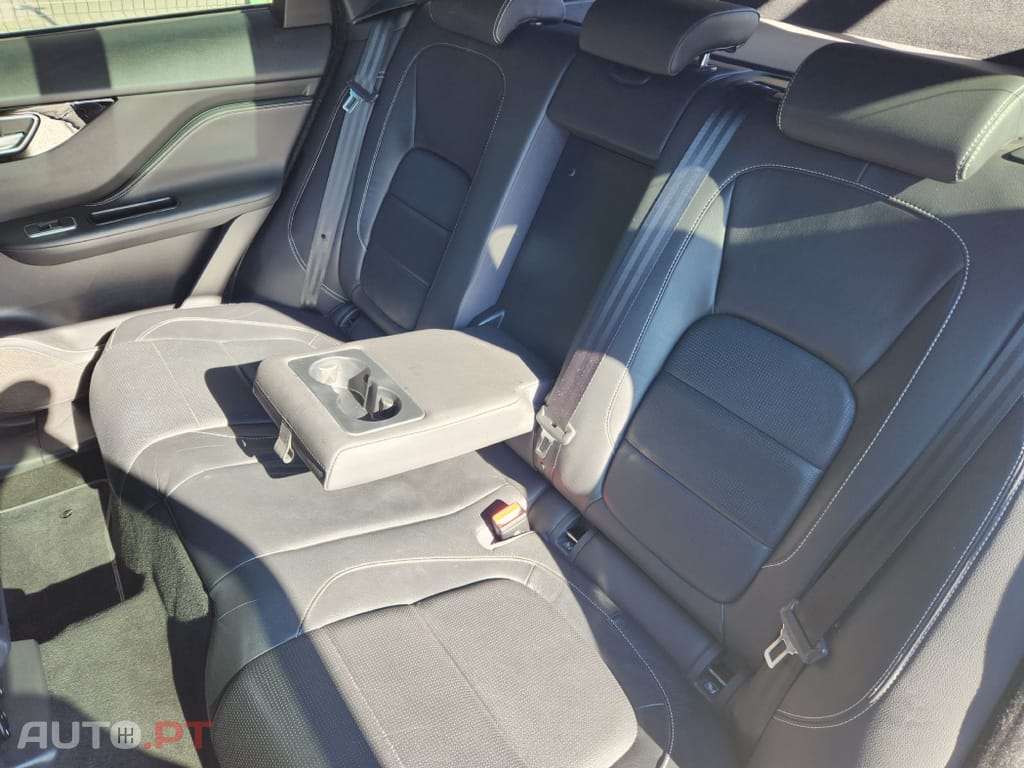 Jaguar F-Pace 2.0 i4D R-Sport