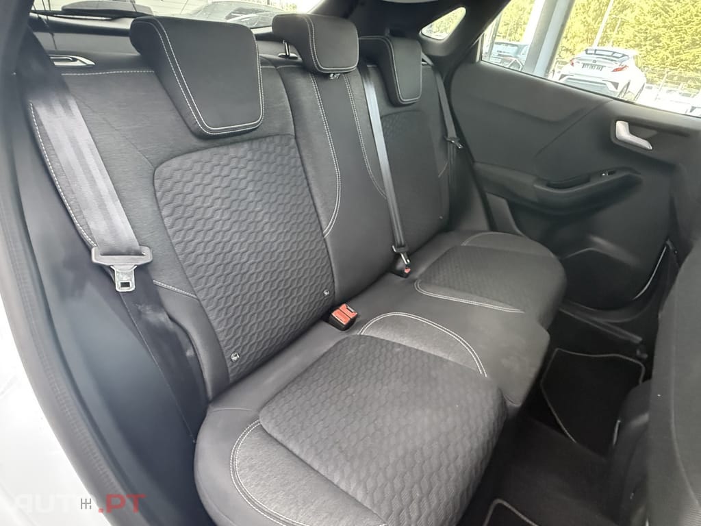 Ford Puma 1.0 EcoBoost MHEV Titanium Design