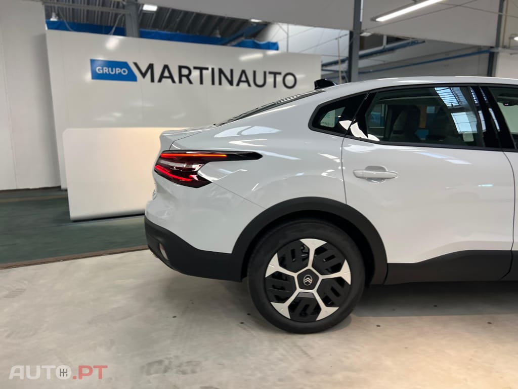 Citroen C4 X 1.2 PureTech Plus EAT8