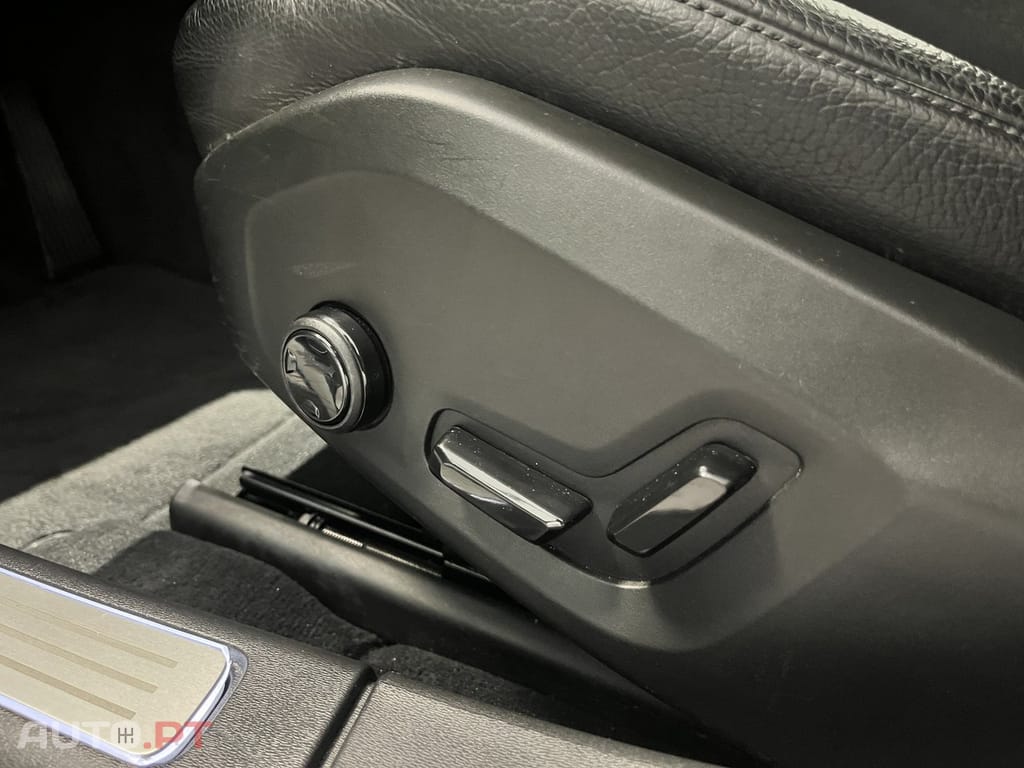 Volvo V90 2.0 D5 Momentum AWD Geartronic