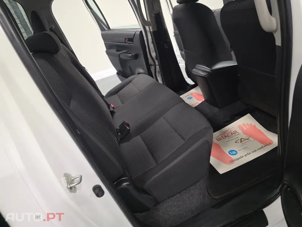 Toyota Hilux 2.4 D-4D 4WD CD CH